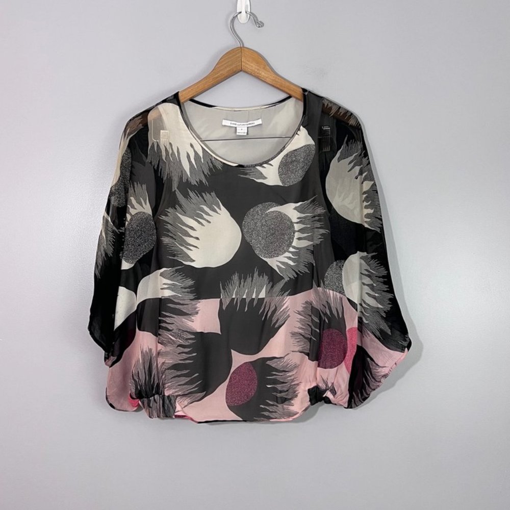 Diane von Furstenberg 100% Silk Geomteric Print Blouse